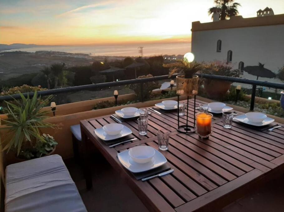 3 Bedroom Home With Amazing Views & Outdoor Spaces Manilva Εξωτερικό φωτογραφία