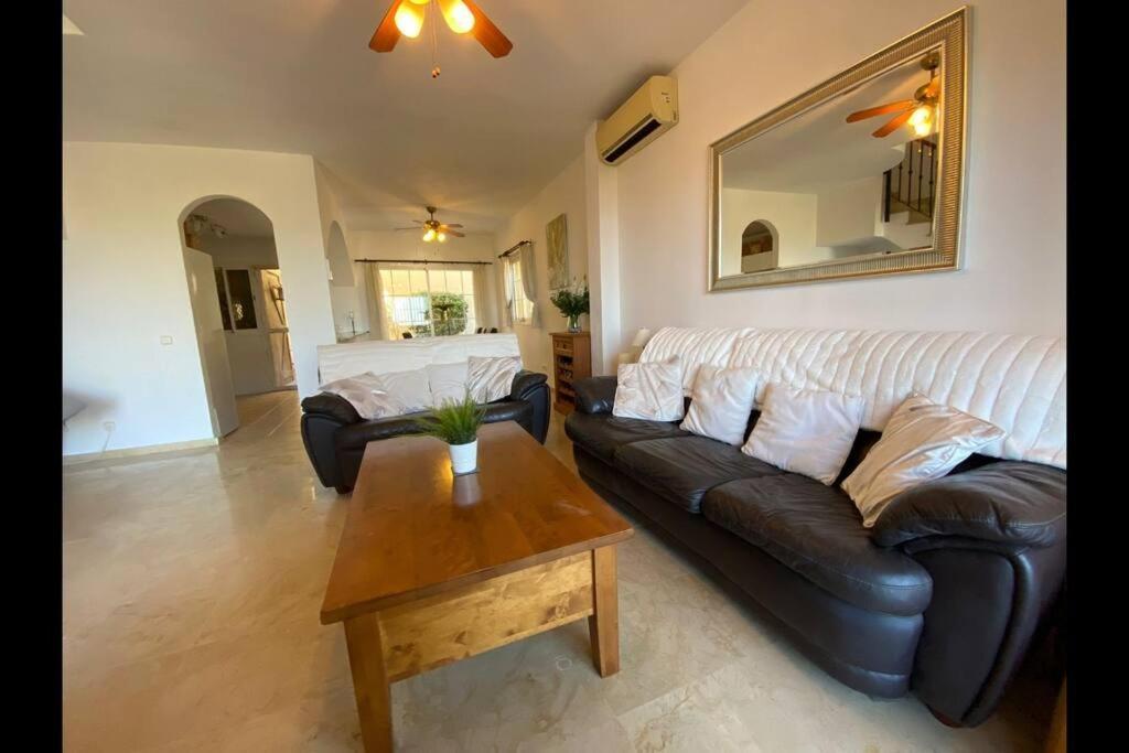 3 Bedroom Home With Amazing Views & Outdoor Spaces Manilva Εξωτερικό φωτογραφία