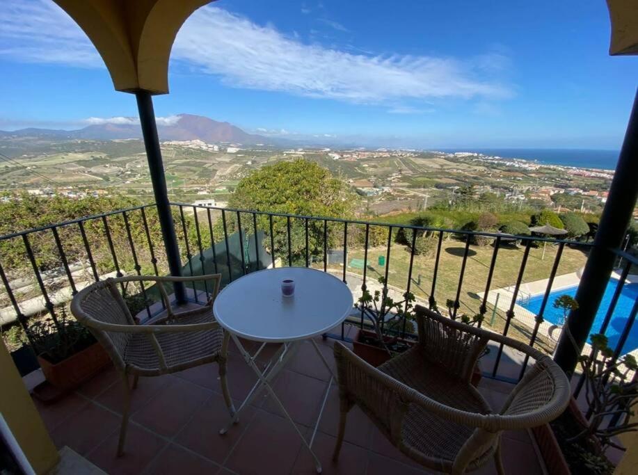 3 Bedroom Home With Amazing Views & Outdoor Spaces Manilva Εξωτερικό φωτογραφία
